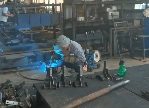 福山區(qū)應(yīng)急管理局開展勞動防護用品執(zhí)法檢查