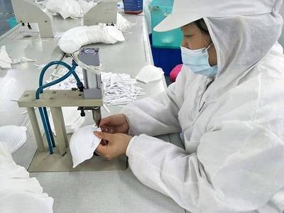 大愛!武漢開發(fā)區(qū)一停工企業(yè)無限期開工生產(chǎn)醫(yī)療防護(hù)品 全力滿足市場(chǎng)需求