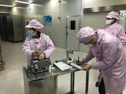 抗擊疫情 你我同在 防護用品生產中的中國力量與全民擔當