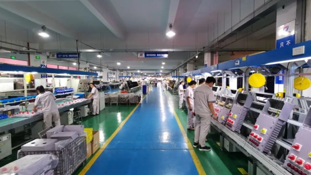 從小工廠到年出口額4億元 嘉定這家配電柜企業(yè)的逆襲之路
